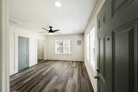 211 Milby Street #4