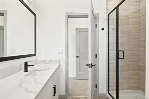 4101 E Wesley Avenue #5