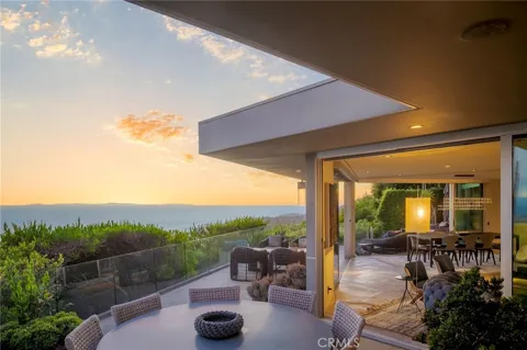 1229 Skyline Drive