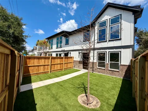 200 W 56th Street #8104