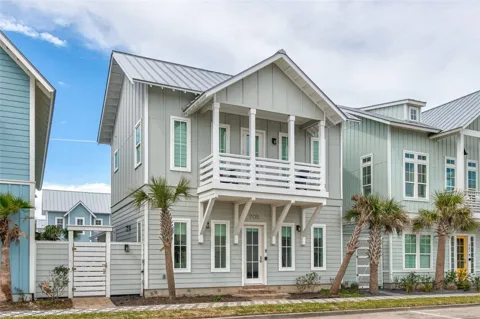 705 Sunrise Avenue