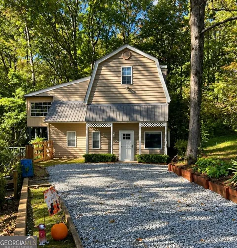 755 Beaver Lake DR