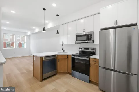 731 W HUNTINGDON STREET #1