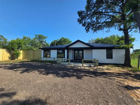912 W Main Street