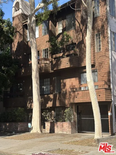 12815 Caswell Avenue #105