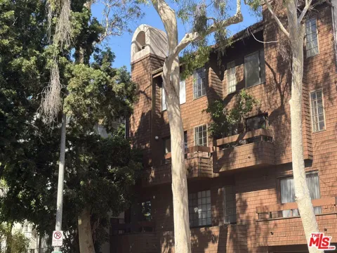 12815 Caswell Avenue #105