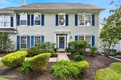 106 S Manor Court