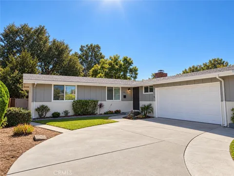1638 W Alomar
