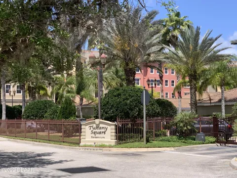 424 Luna Bella Lane #211
