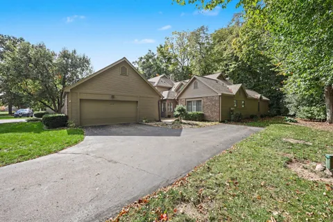 4635 Cottonwood Drive
