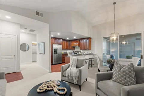 95 Hobson Street #5B