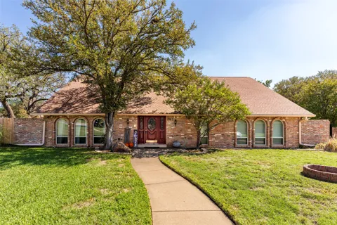 1803 Arrowhead Drive