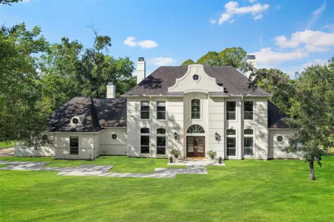 221 Heritage Trail