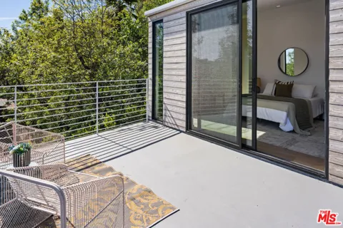 4683 Glenalbyn Drive
