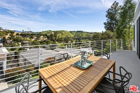 4683 Glenalbyn Drive