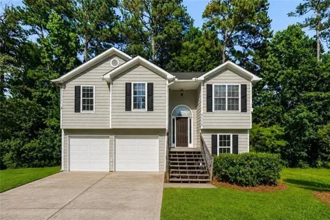 7115 Hillcrest Chase Drive SW