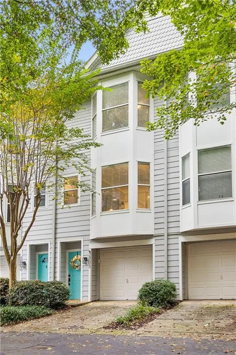 951 Glenwood Avenue SE #2003