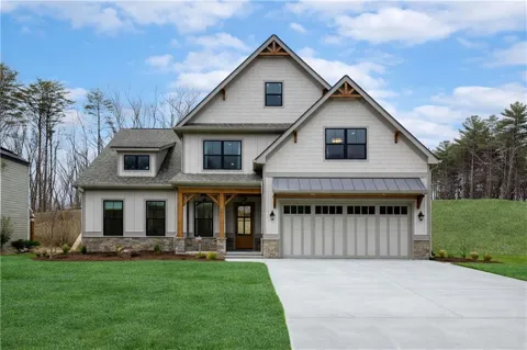 104 Cherokee Cove