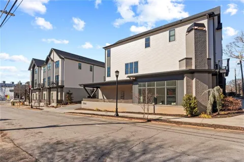 1350 May Avenue #14