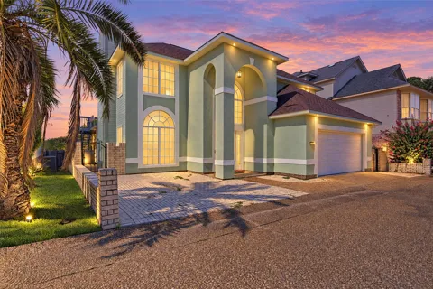 5735 S Lakeshore Drive