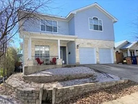 609 W 37th Street