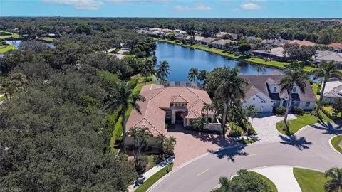 915 SPANISH MOSS TRAIL