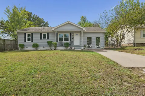 3912 W 41st Place