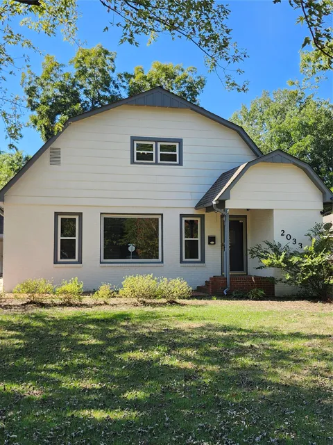 2033 Haskell Boulevard