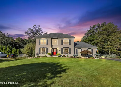 611 Winterberry Boulevard