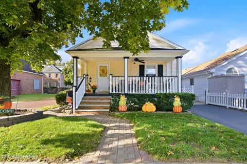 18 Locust Avenue