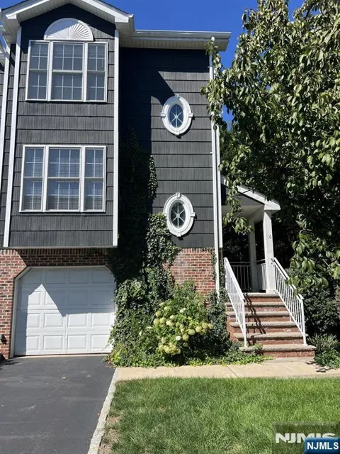 100 Glen Ridge Avenue 16