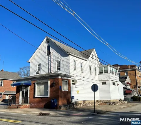 636, #3 Ringwood Avenue 3