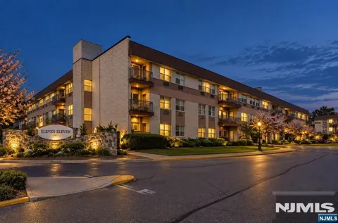 1111 River Road H14