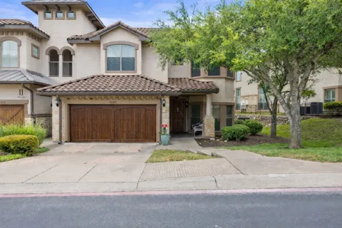 7800 Southwest Parkway #1112