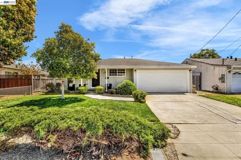 4708 Portola Dr