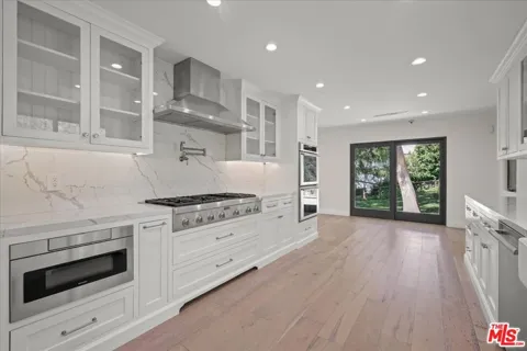 11515 Thurston Circle