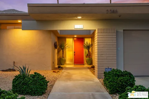 2285 S Calle Palo Fierro