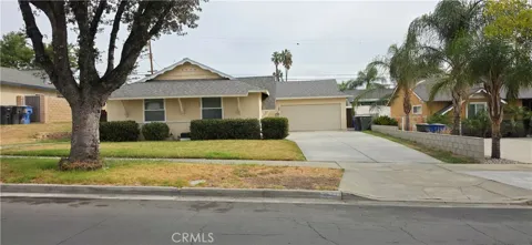 4523 Toyon
