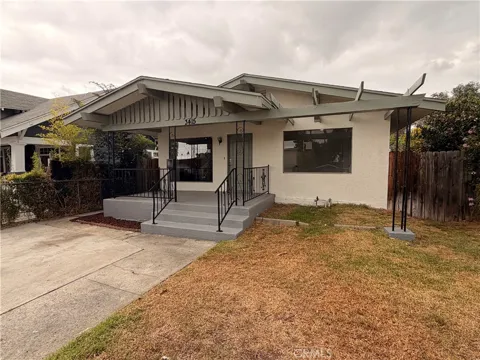 3415 Mont Clair