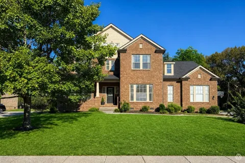 1042 Cantwell Pl