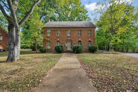 1107 Graymere Manor Rd