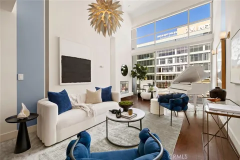 6735 Yucca #501