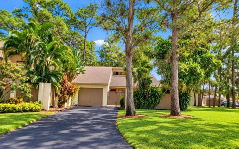 242 WOOD DALE DRIVE
