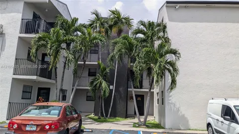 142 SW 18th Ave #24