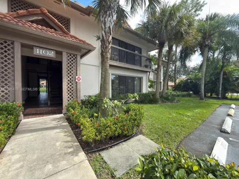 1102 Duncan Cir #104