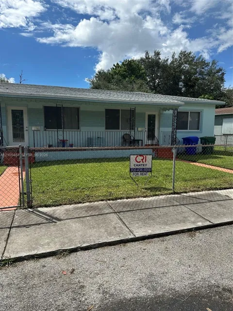 810 NW 61st St #812