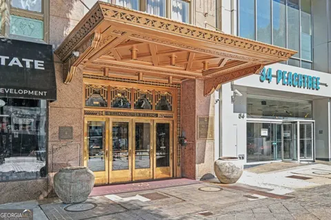 32 Peachtree ST NW