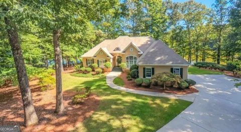 320 Laurel Lakes DR