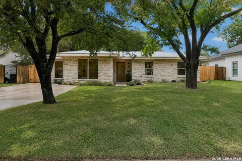 535 BRIGHTWOOD PL