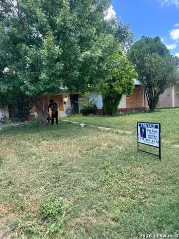 135 SAVANNAH DR